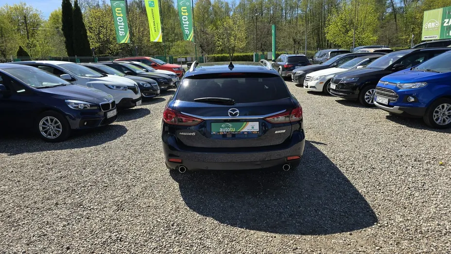 MAZDA 6 -