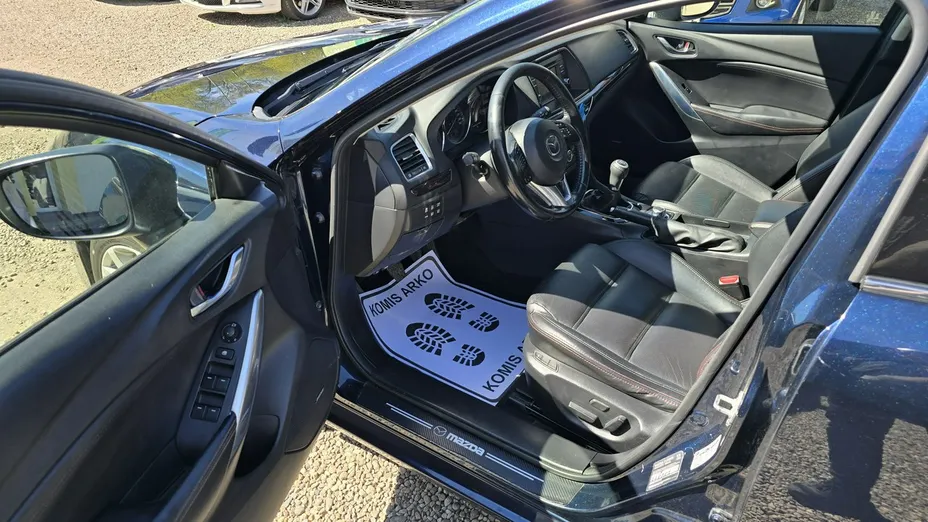 MAZDA 6 -