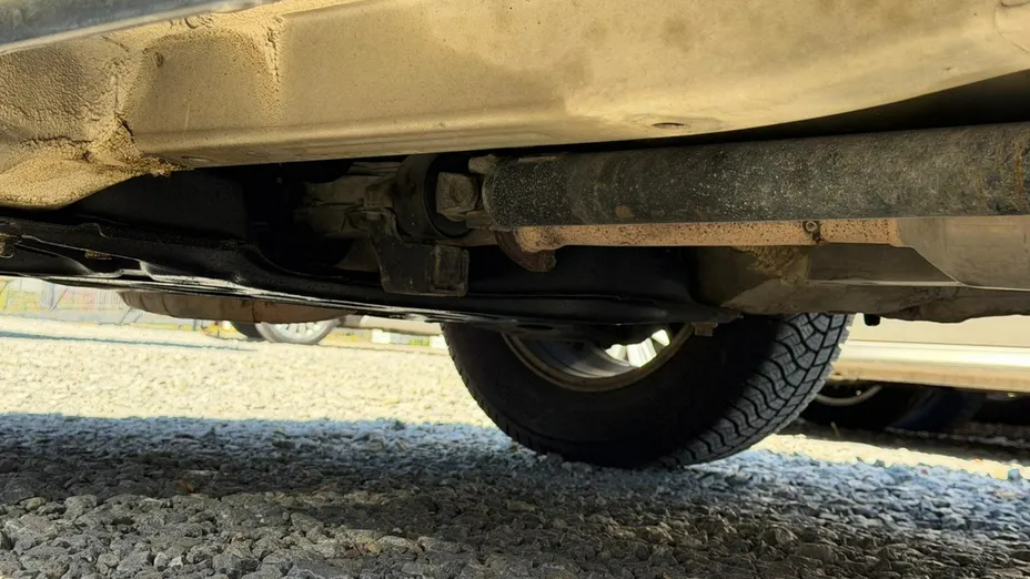 TOYOTA RAV4 -