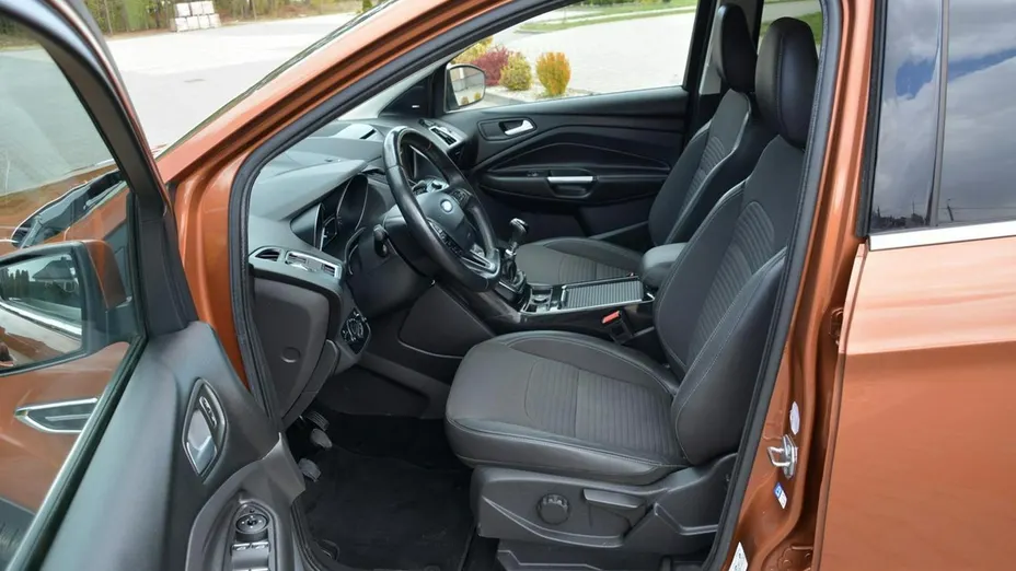 FORD Kuga -