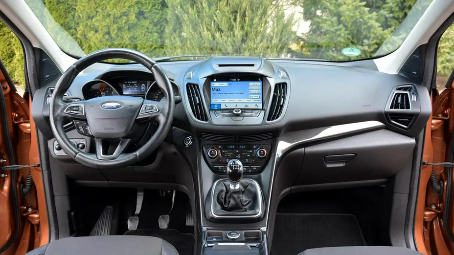 FORD Kuga -
