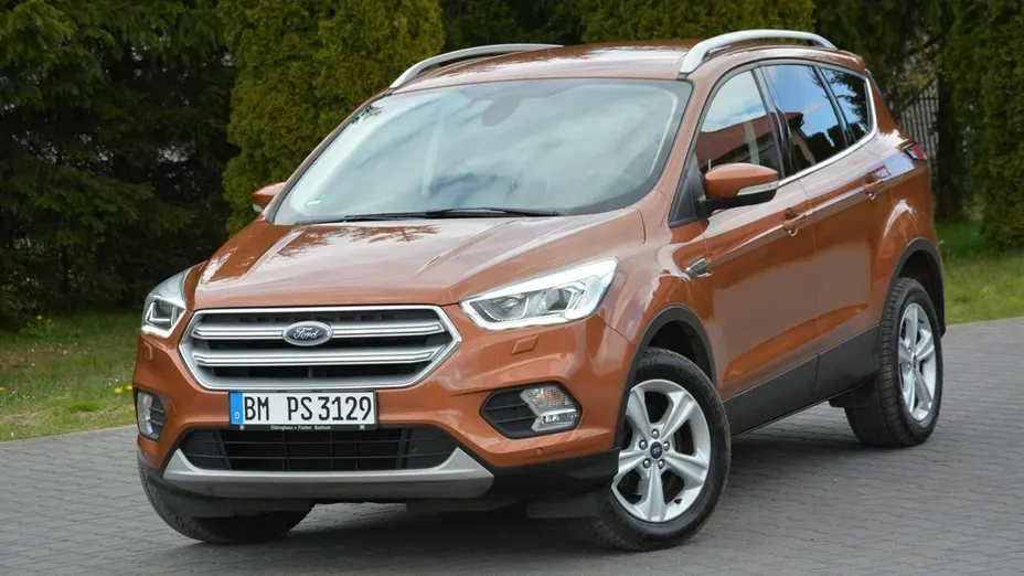 FORD Kuga -