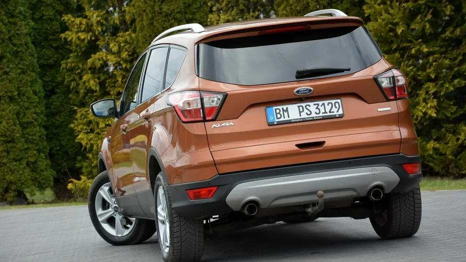 FORD Kuga -