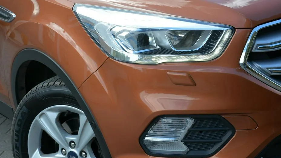 FORD Kuga -