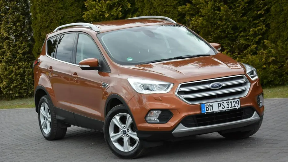 FORD Kuga -