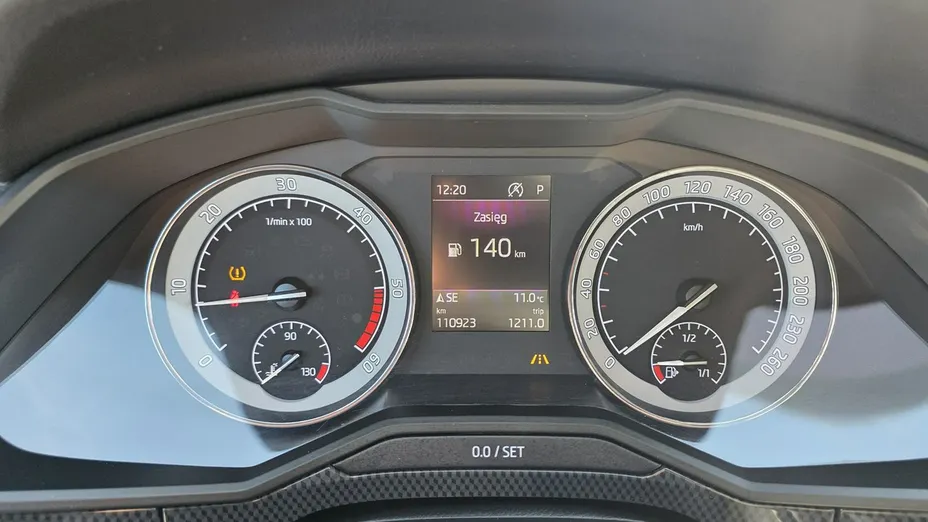 SKODA Superb -