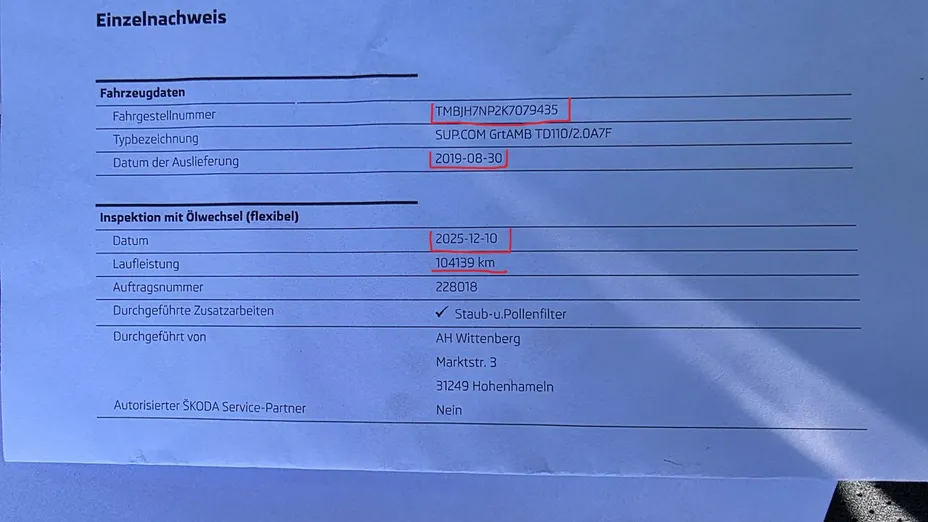 SKODA Superb -