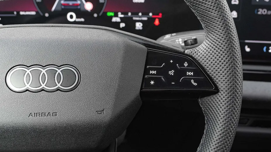 AUDI A6 -