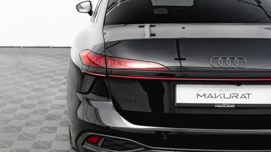 AUDI A6 -