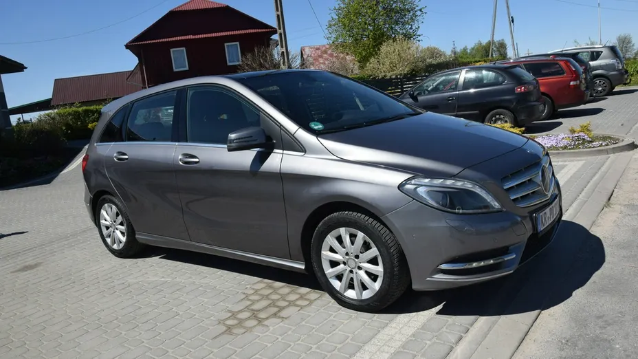 MERCEDES-BENZ B Klasa -