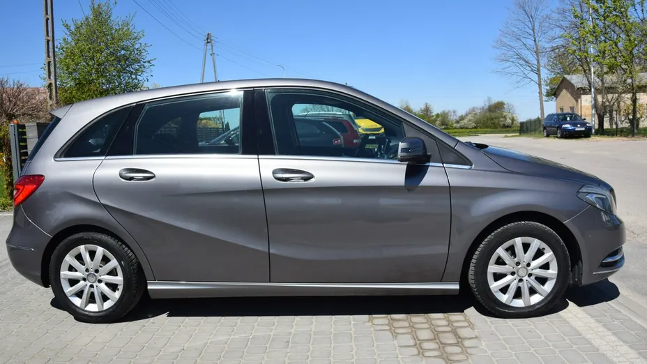 MERCEDES-BENZ B Klasa -