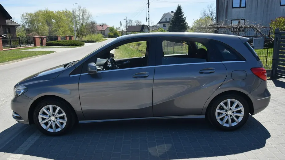 MERCEDES-BENZ B Klasa -