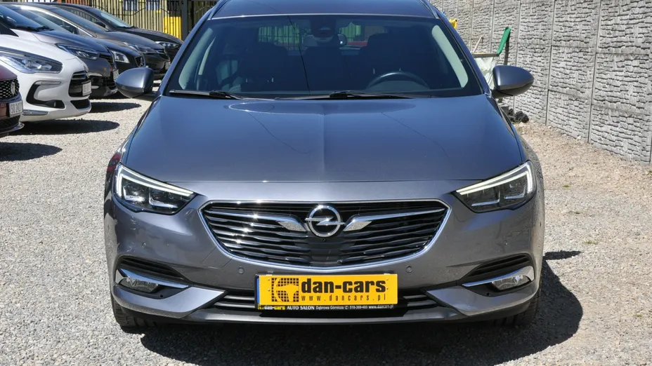 OPEL Insignia -
