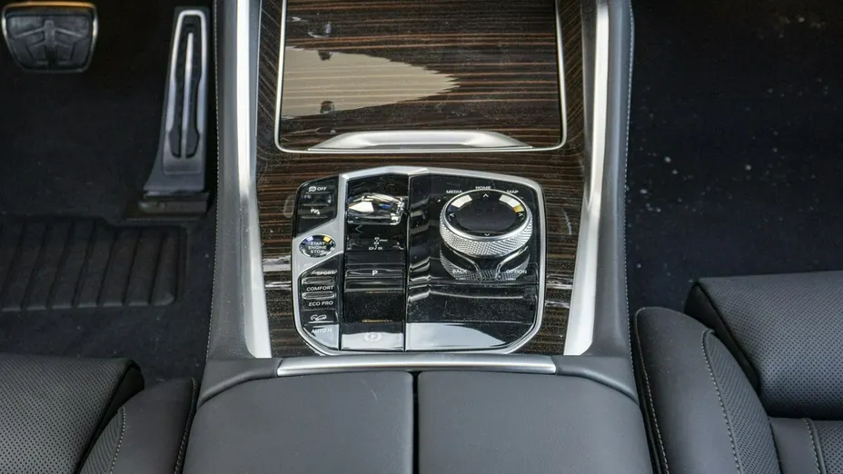 BMW X6 -