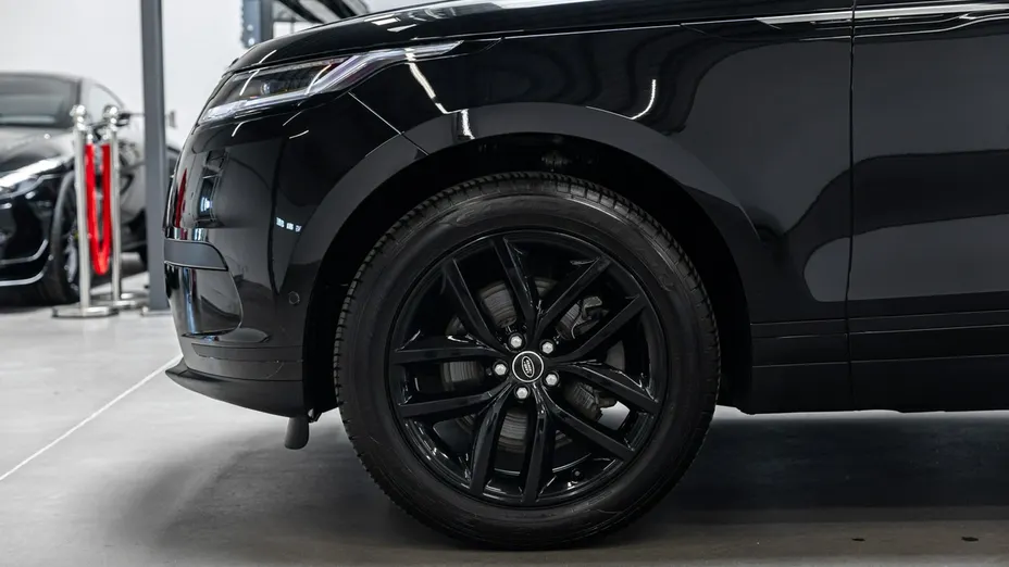 LAND ROVER Range Rover Velar -