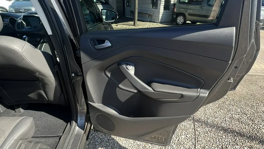 FORD Kuga -