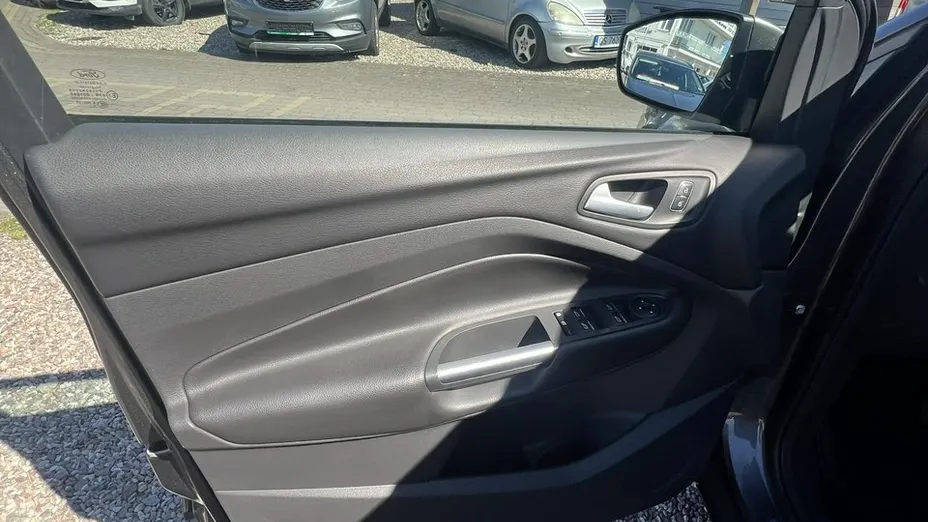 FORD Kuga -