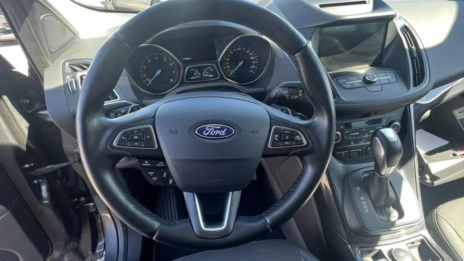 FORD Kuga -