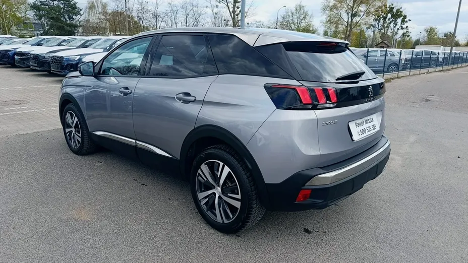 PEUGEOT 3008 -