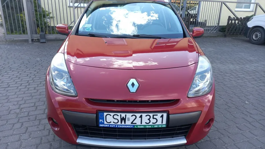RENAULT Clio -