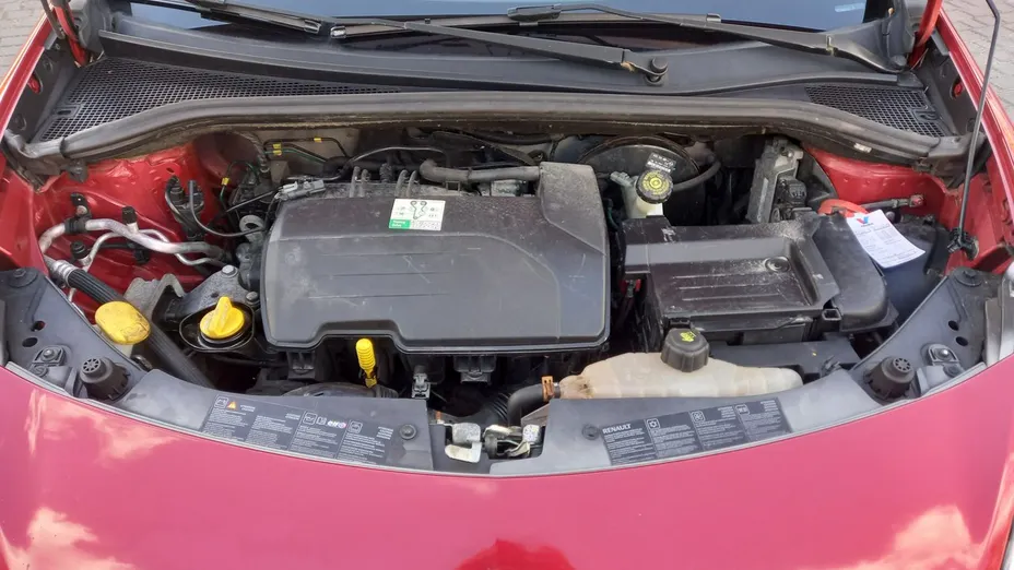 RENAULT Clio -