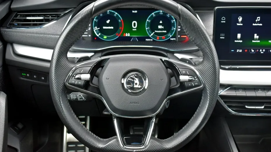 SKODA Octavia -