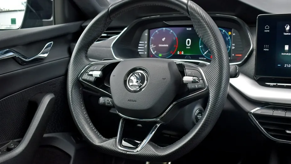 SKODA Octavia -