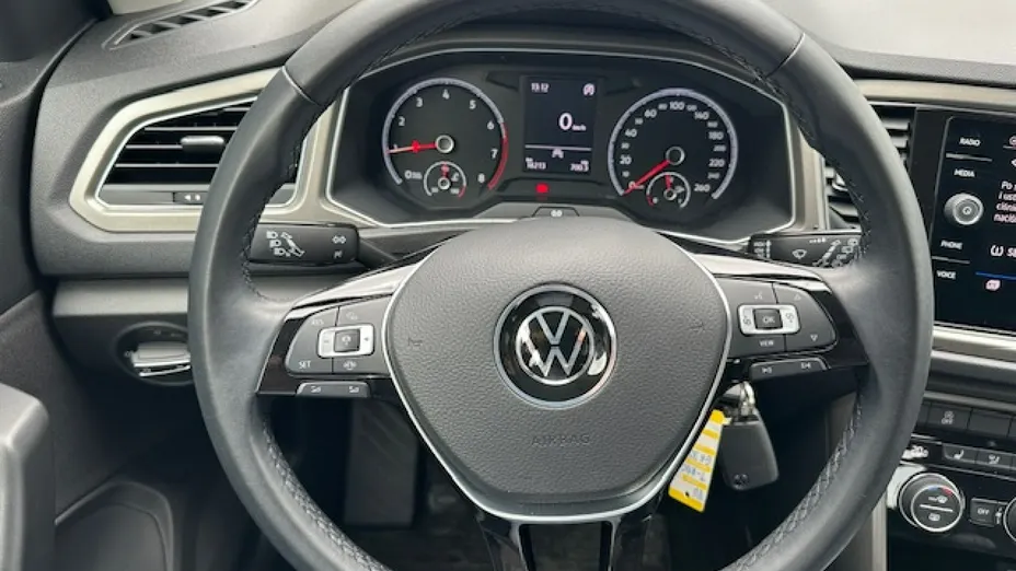 VOLKSWAGEN T-ROC -