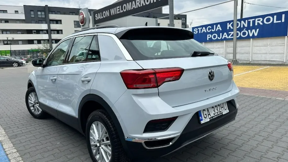 VOLKSWAGEN T-ROC -