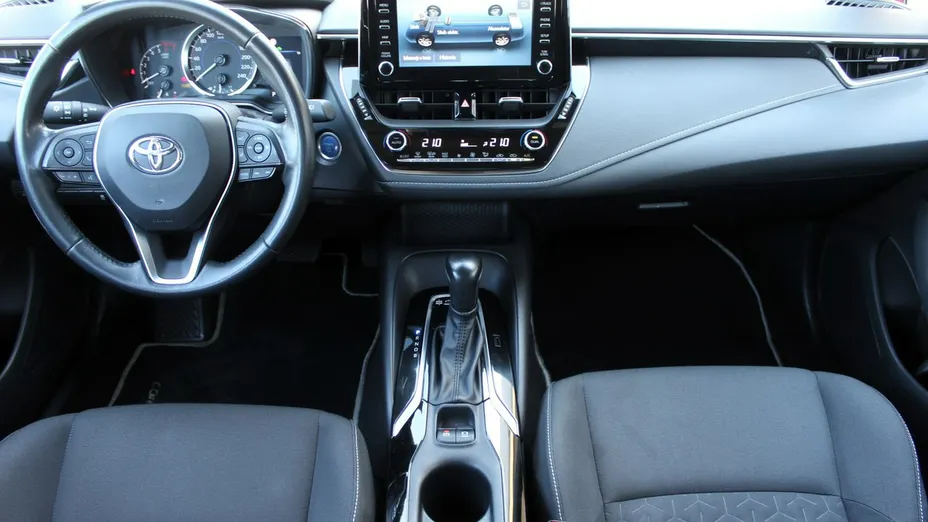 TOYOTA Corolla -