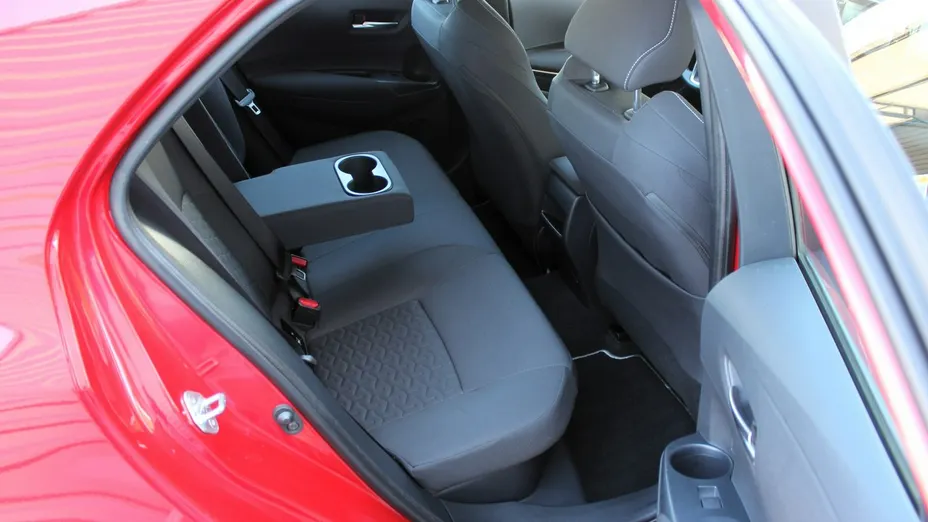 TOYOTA Corolla -