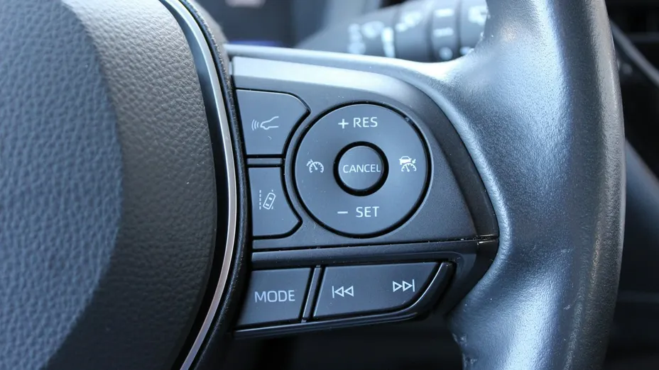 TOYOTA Corolla -