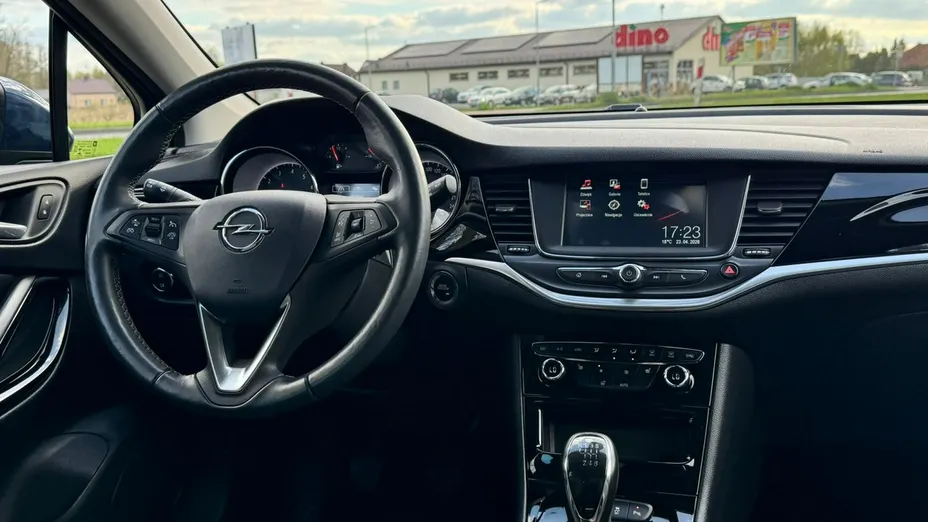 OPEL Astra -