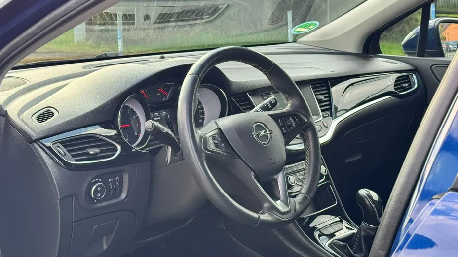 OPEL Astra -