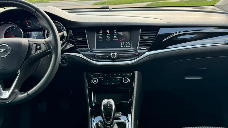 OPEL Astra -