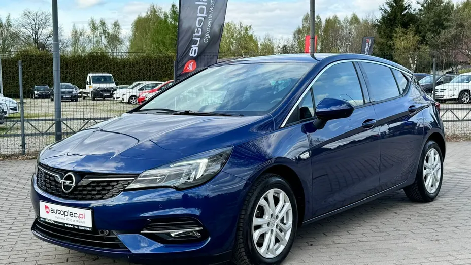OPEL Astra -