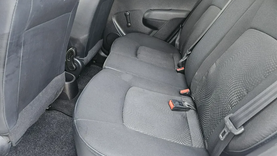 HYUNDAI i10 -