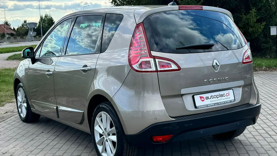 RENAULT Scenic -