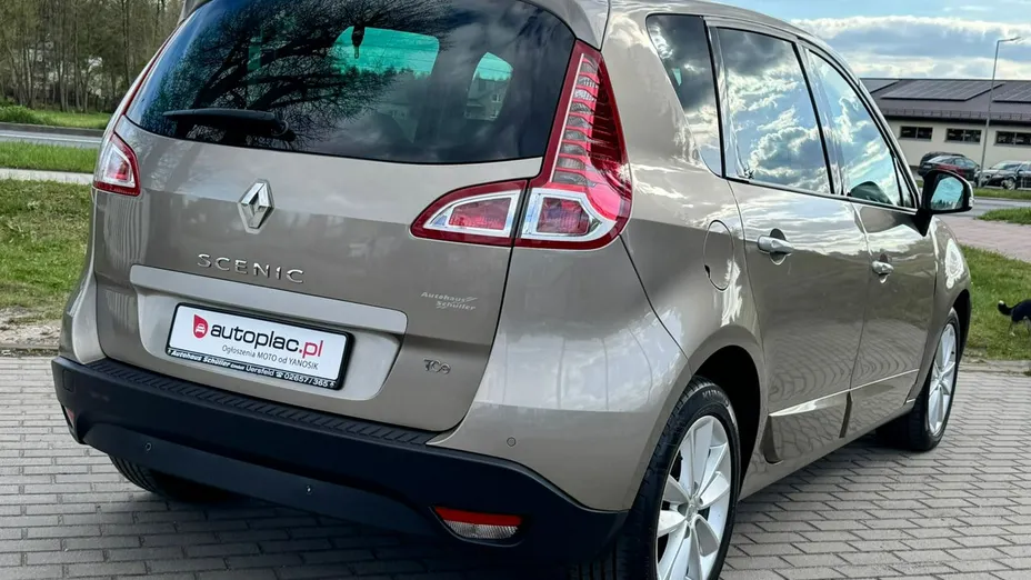 RENAULT Scenic -