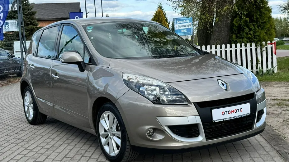 RENAULT Scenic -