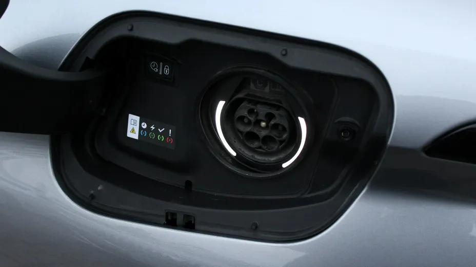 PEUGEOT 308 -
