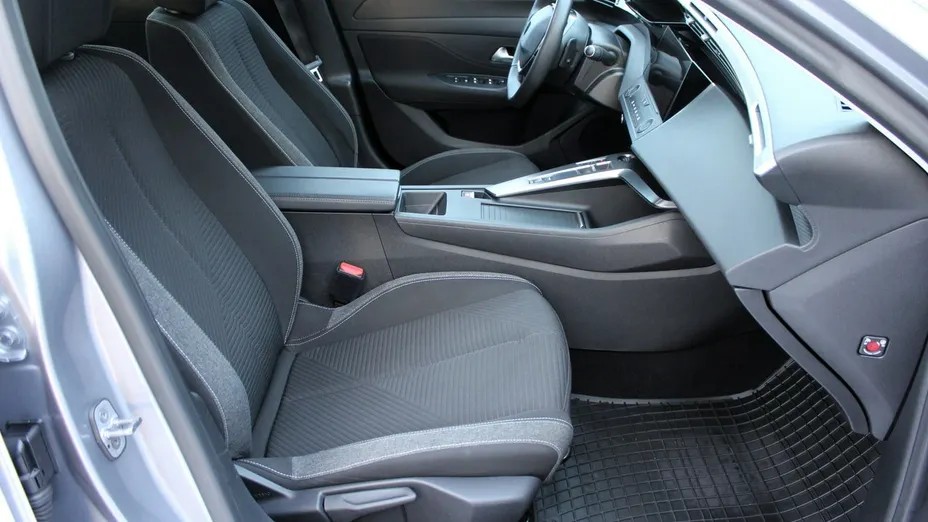 PEUGEOT 308 -