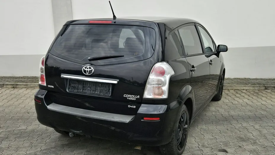 TOYOTA Corolla Verso -