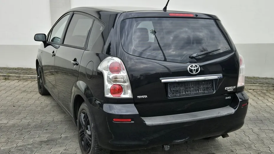 TOYOTA Corolla Verso -
