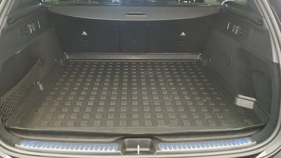 MERCEDES-BENZ GLC -