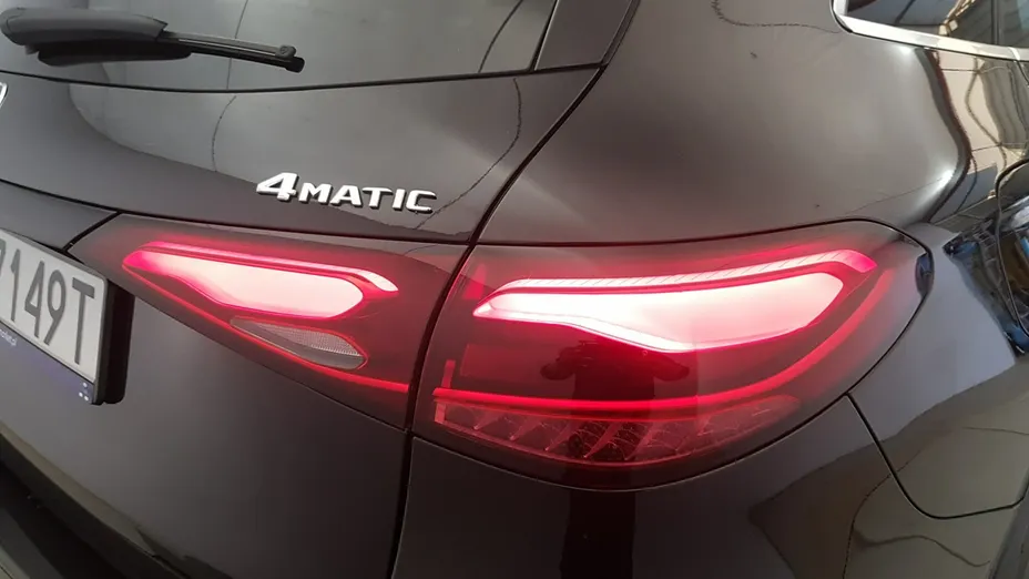 MERCEDES-BENZ GLC -