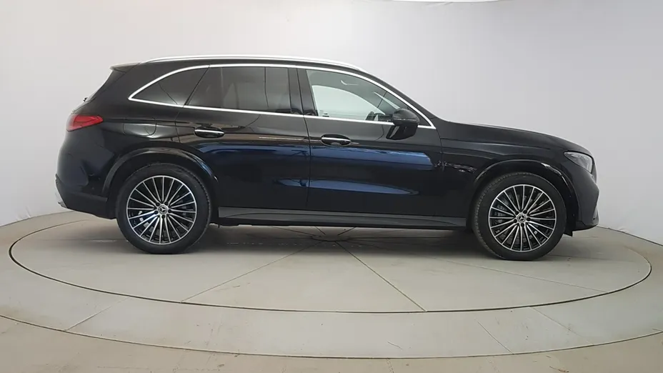 MERCEDES-BENZ GLC -