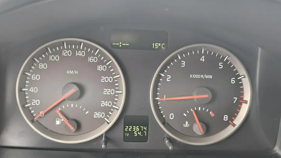 VOLVO V50 -
