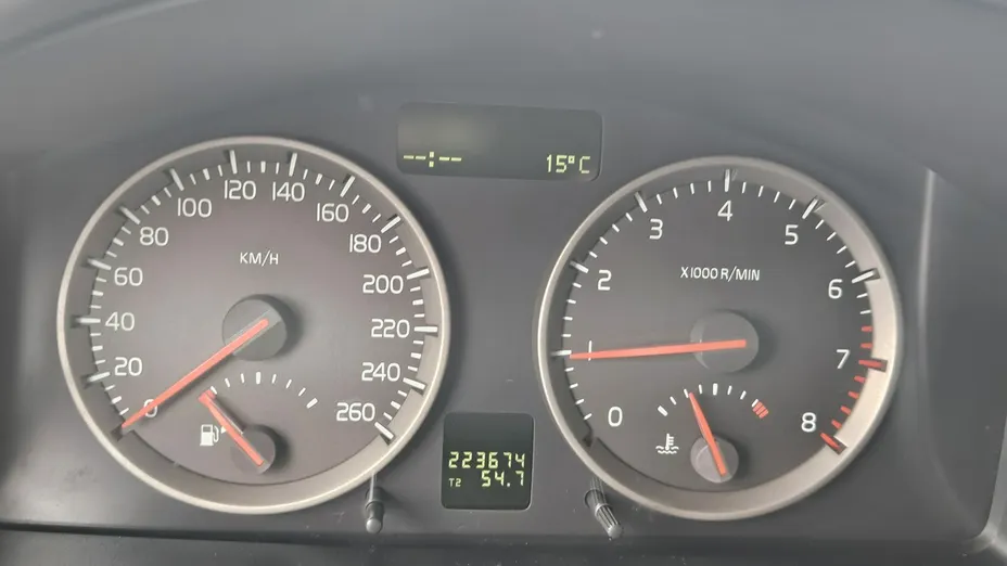VOLVO V50 -