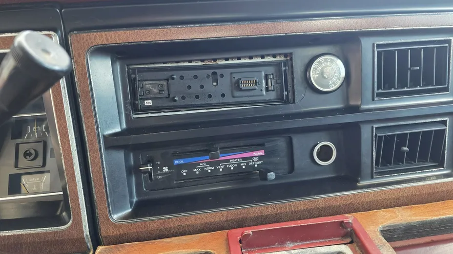 FORD Econoline -